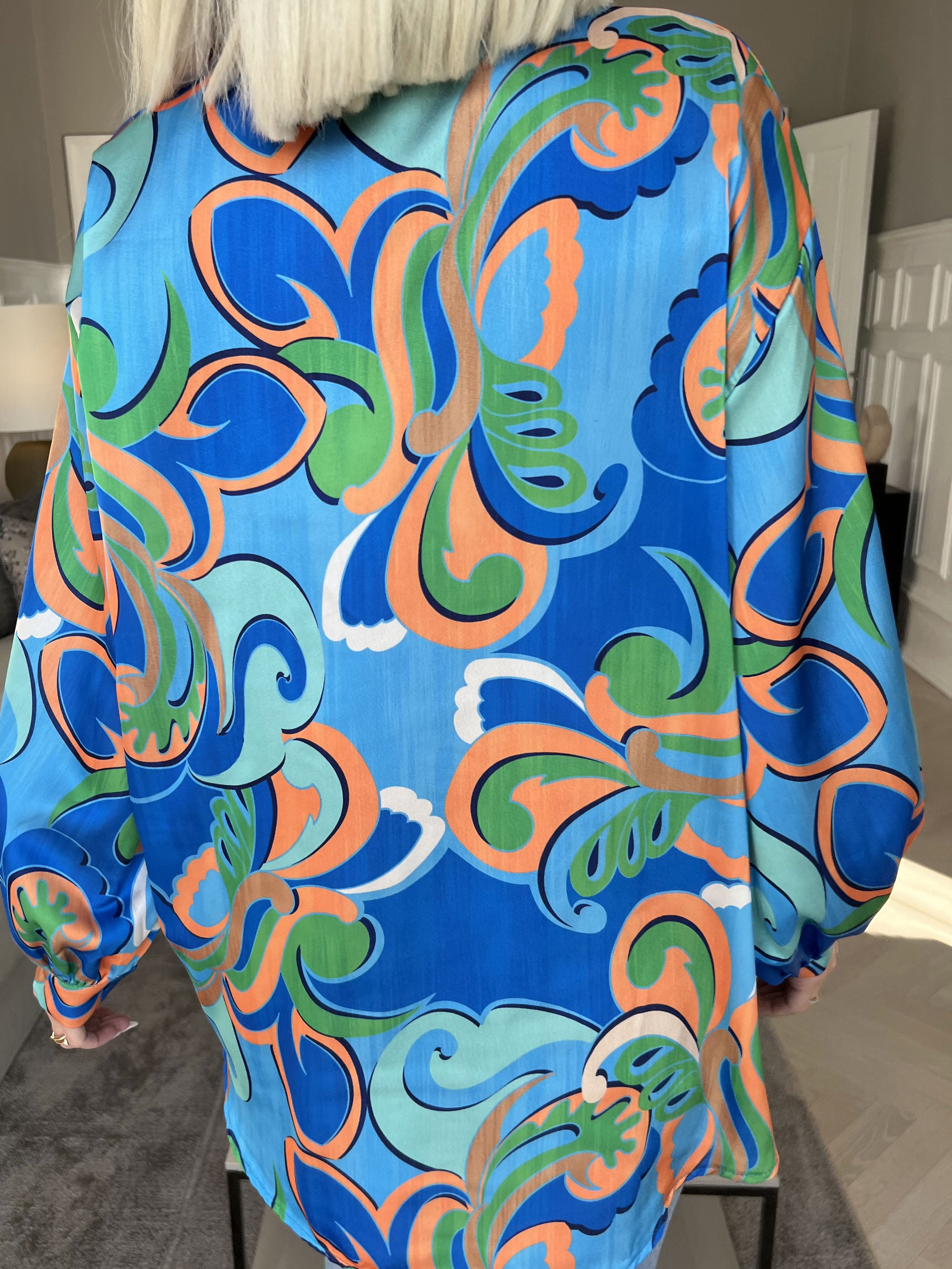 Happy - Flerfarvet skjorte i silkelook